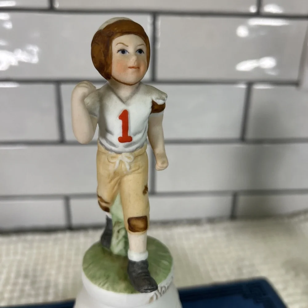 Vtg 1978 Norman Rockwell Porcelain Bell Future All American Children Series II